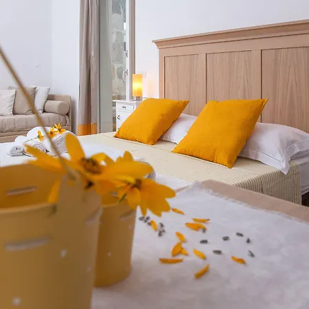 Feudo D'arneo Πανσιόν 4*