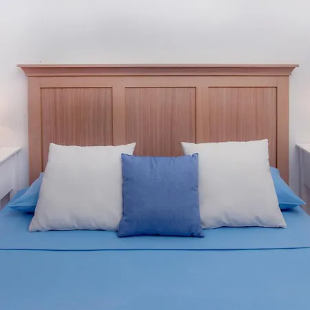 Feudo D'arneo Πανσιόν