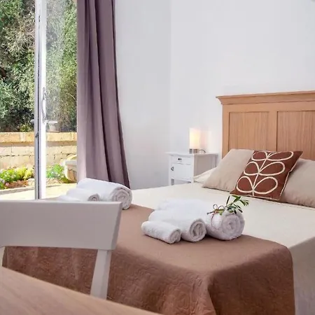 게스트하우스 Feudo D'arneo 4*