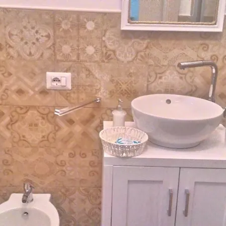 Feudo D'arneo 4* توري لابيلو