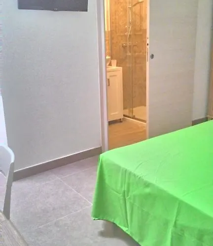 Feudo D'arneo 招待所 托雷拉皮罗