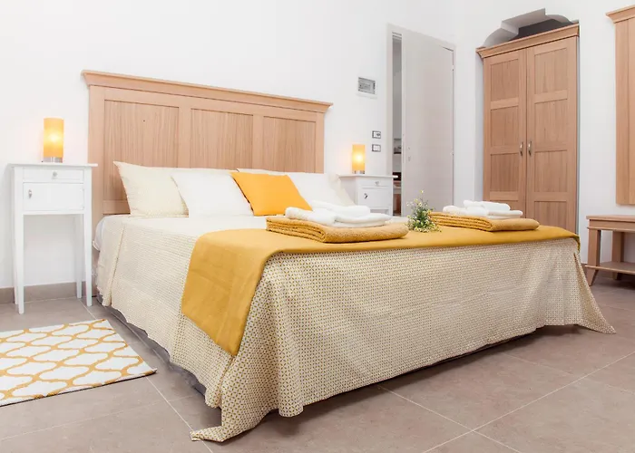 Feudo D'arneo 招待所 4*